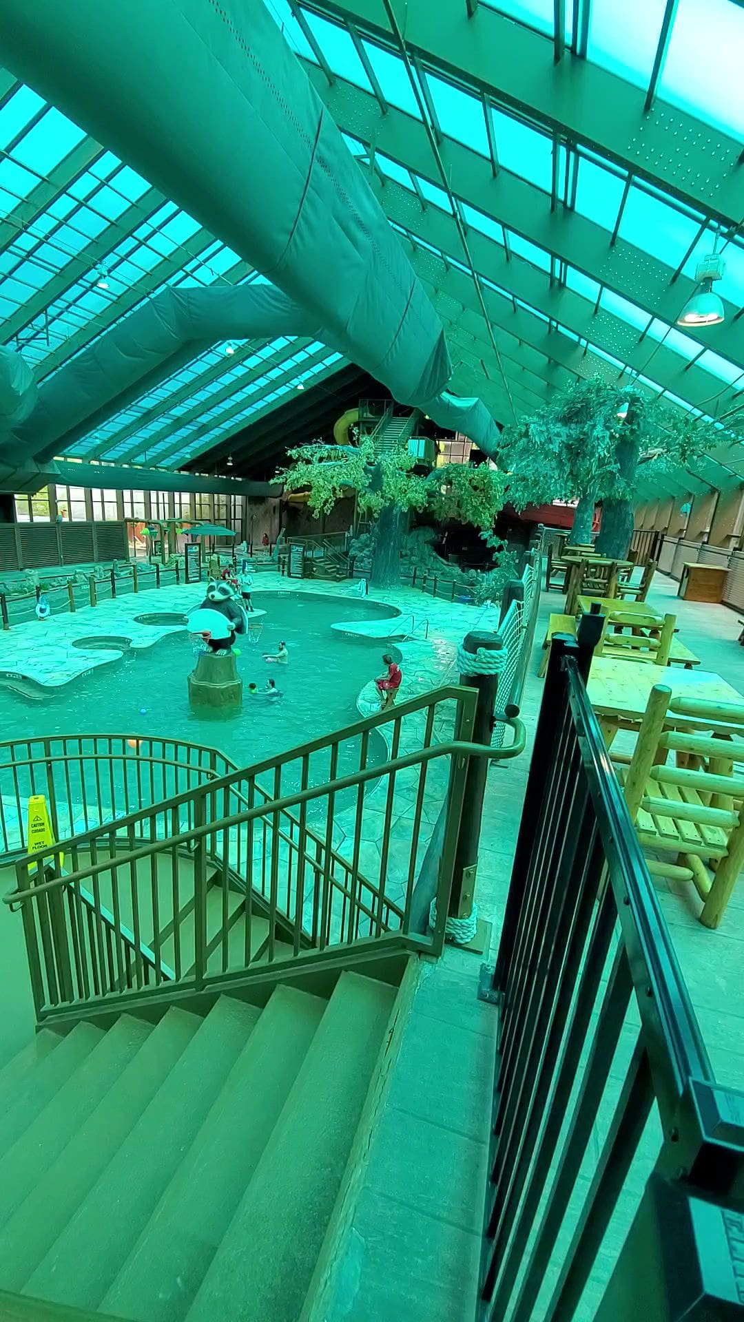 Williams Family: Great Wolf Lodge--Kansas City, image size:1080x1920